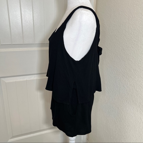 Umgee black overlay laced tie and pockets romper, size S - Picture 3 of 9